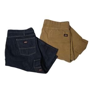 Lot of 2 Pairs Of Men’s Dickie Shorts Jean And Khaki Size 44 And 42 Relaxed Fit